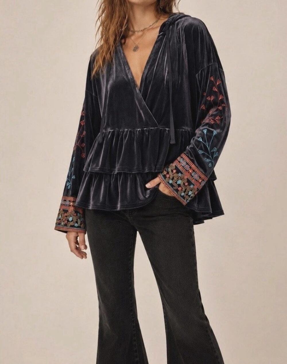 EUC Savanna Jane Women Blue Velour Hooded Pullover Embroidered Hoodie Top Boho M